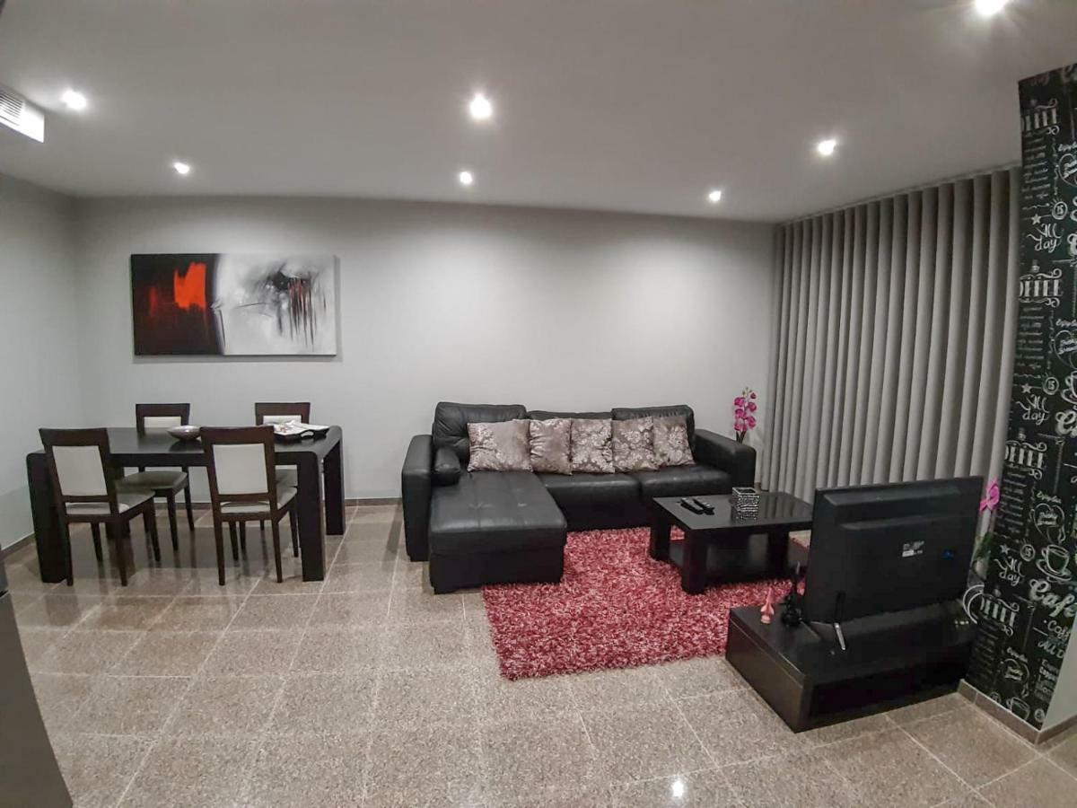 Апартаменты Oporto House Al Мая Экстерьер фото